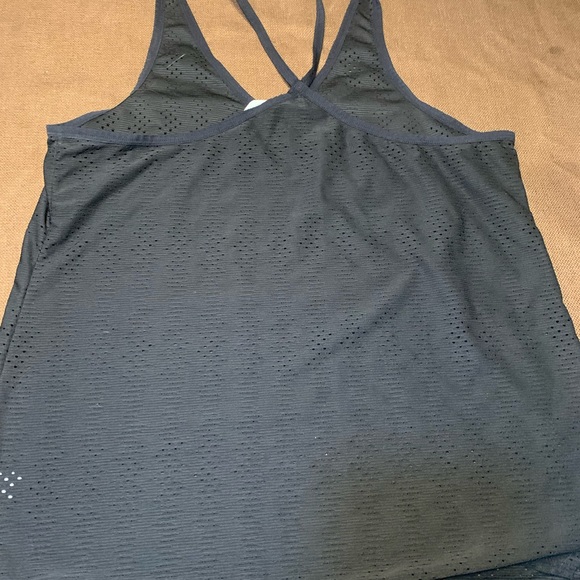 Athleta workout tank size large - Picture 2 of 4
